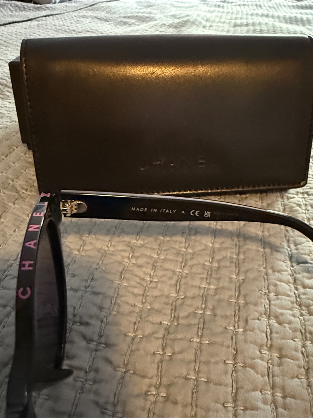CHANEL Glossy Black Cat-Eye Sunglasses - Picture 10 of 10